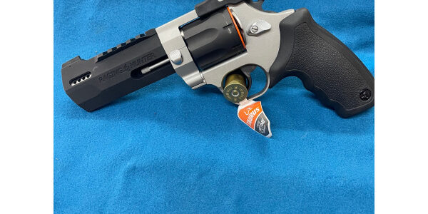 Taurus Raging Hunter $889